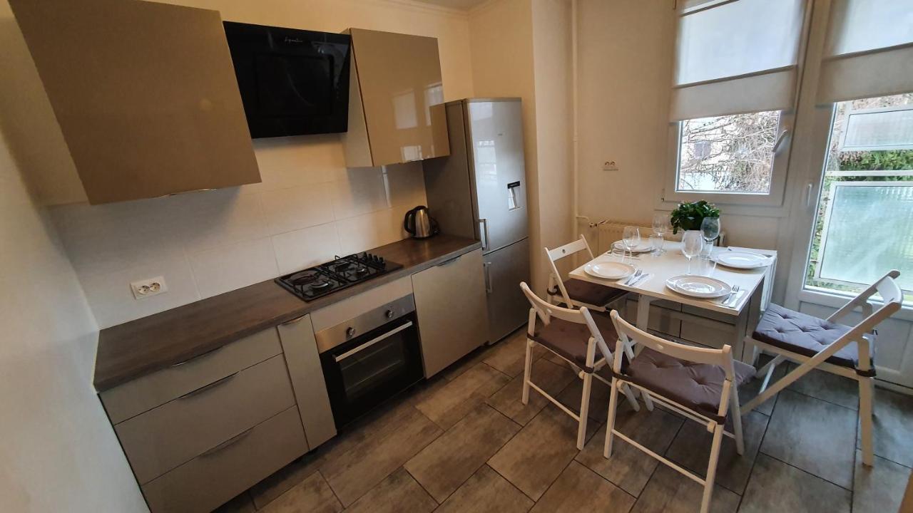 Appartement Avec Parking Gratuit Proche De Village De Marque Бургуэн Экстерьер фото